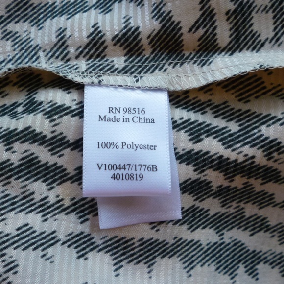 Coldwater Creek – Elegant Textured Blouse - Picture 8 of 8